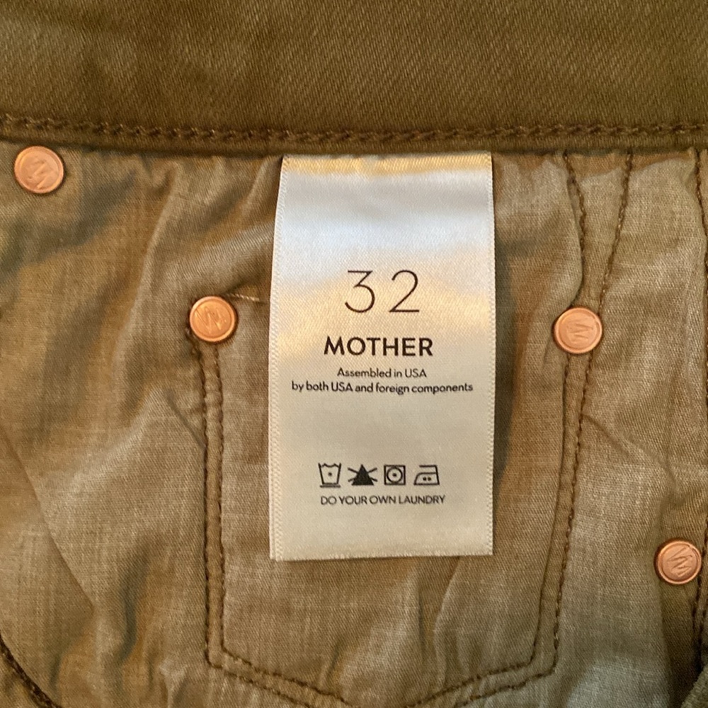 Mother Denim The Insider Crop Step Fray Olive/Fir Green Jeans size 32 NWT - Picture 10 of 17